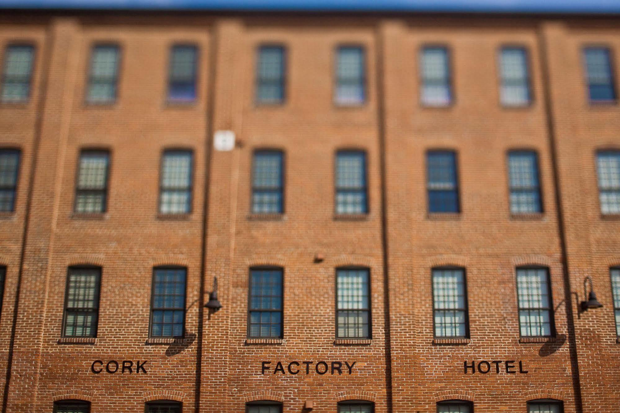 Cork Factory Hotel Ланкастер Екстер'єр фото